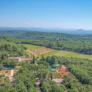 https://domaine-de-conillieres.fr-provencehotel.com